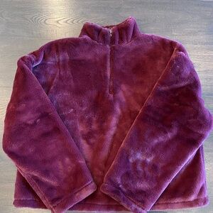 Faux Fur 1/4 zip Maroon